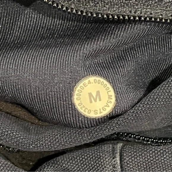 Lululemon Athletica Men’s Bowline Pant *Utilitech 30 Navy Blue Medium Tapered